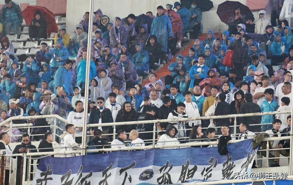 帮助球员更, 球迷应及时, 判罚公正