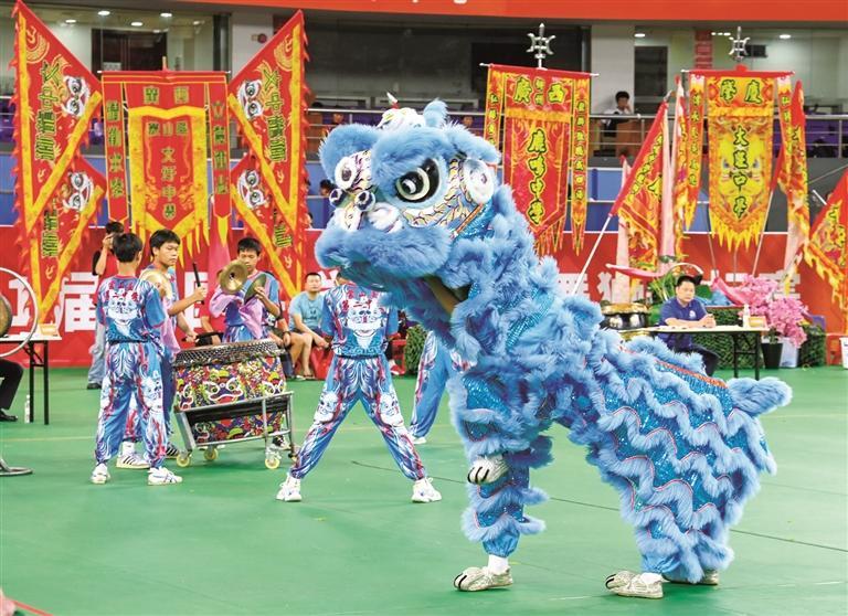 双人舞狮, entit, 多名运动健